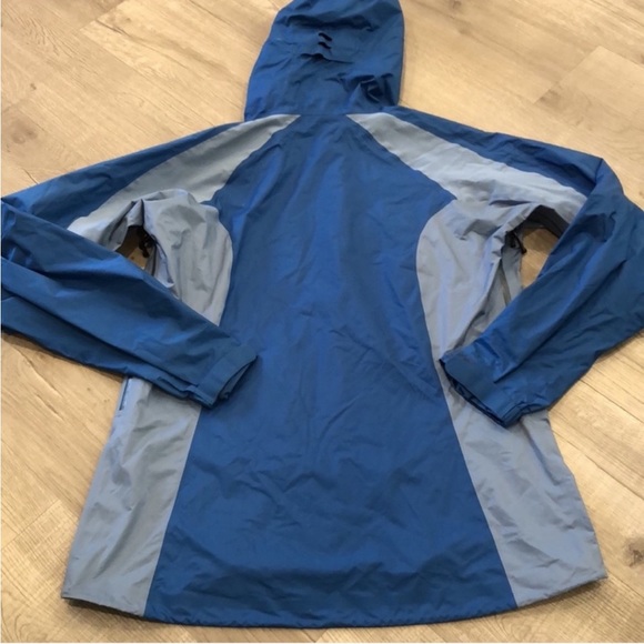 PATAGONIA | Women’s Jacket - Picture 3 of 6